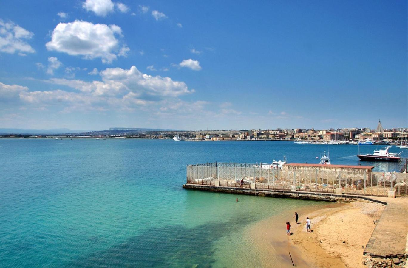 Independent Room Near Ortigia Island Syracuse Ngoại thất bức ảnh