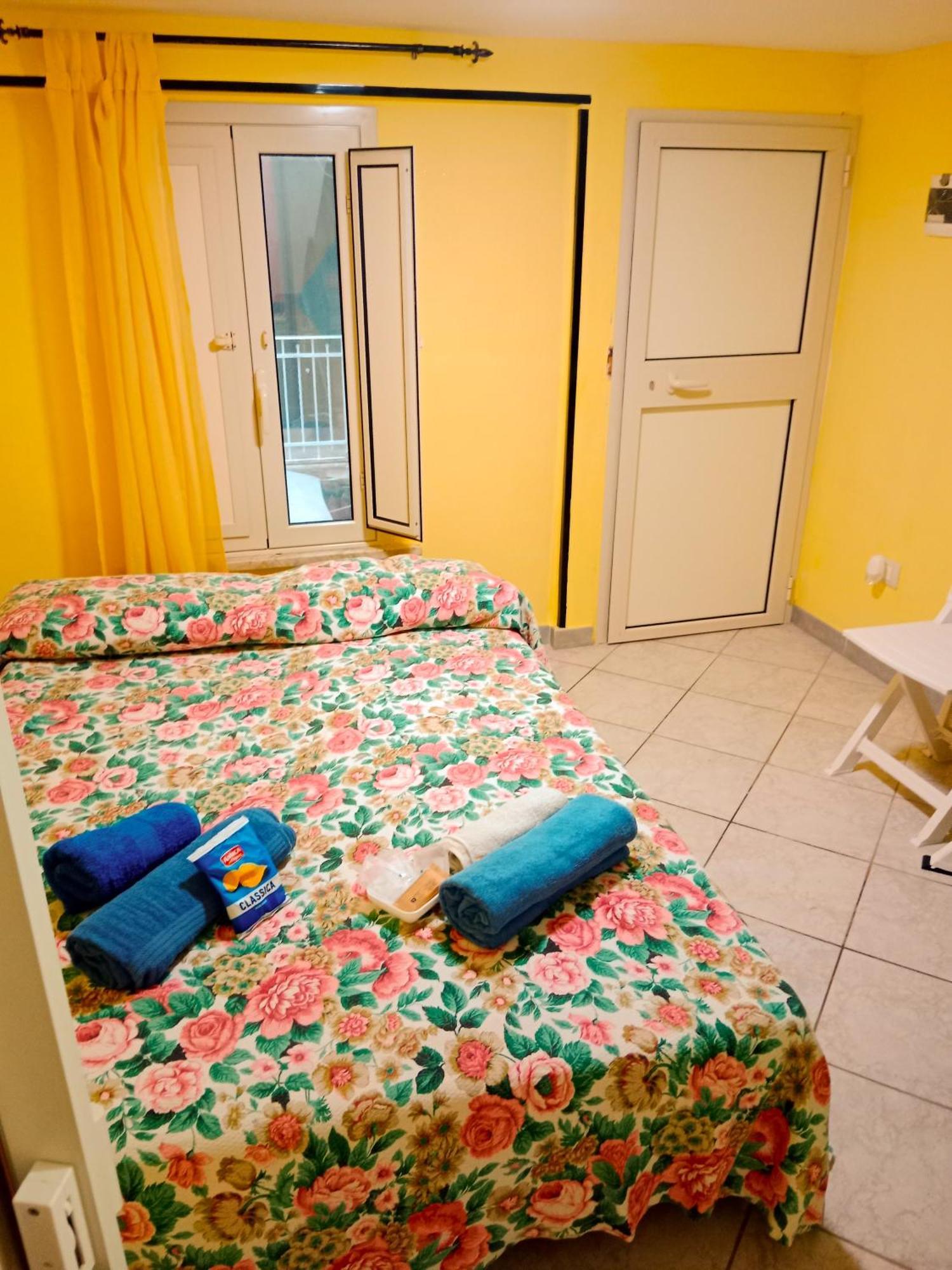 Independent Room Near Ortigia Island Syracuse Ngoại thất bức ảnh